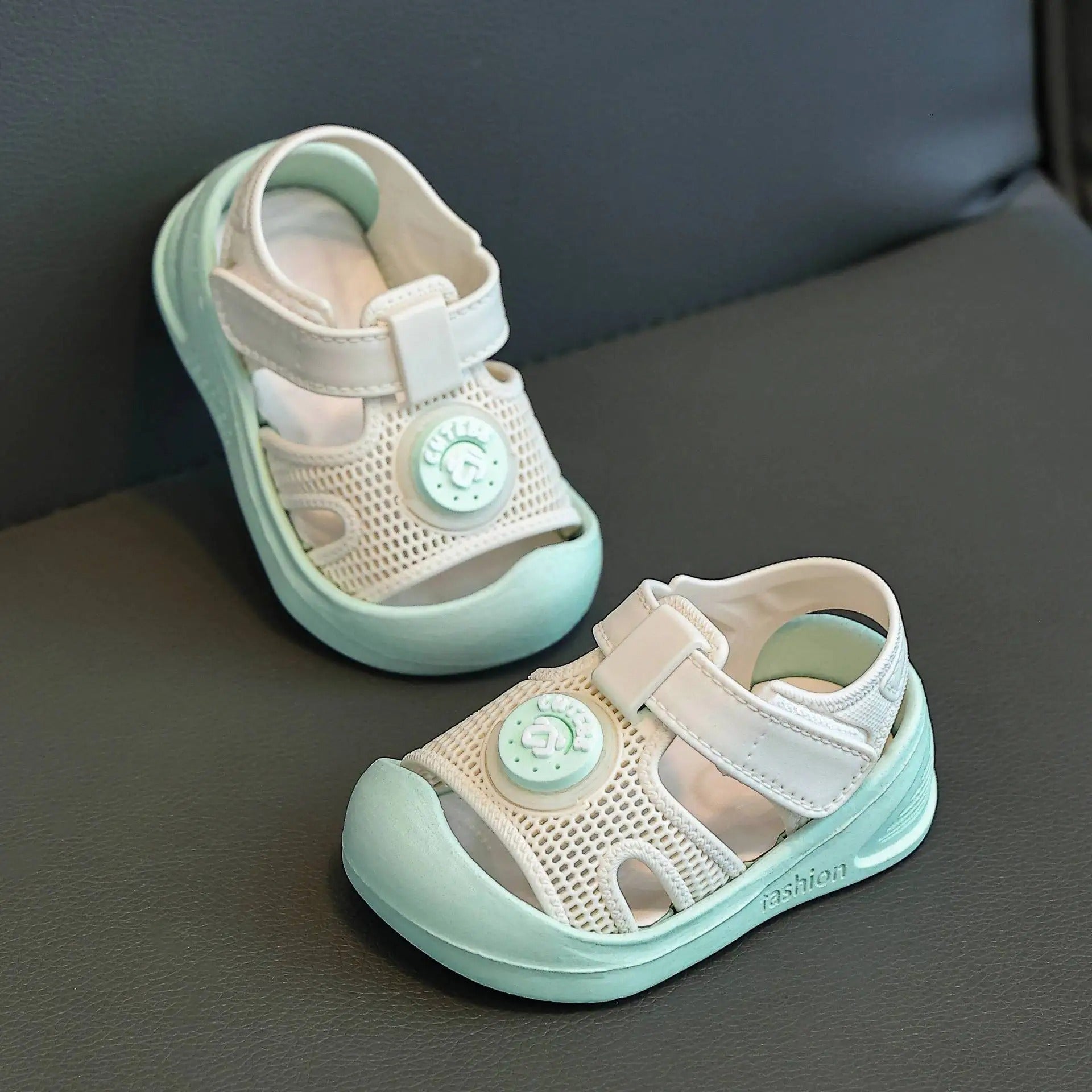 Bovvi™ Little Explorer Sandals
